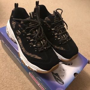 Skechers D’Lites Size 9.5